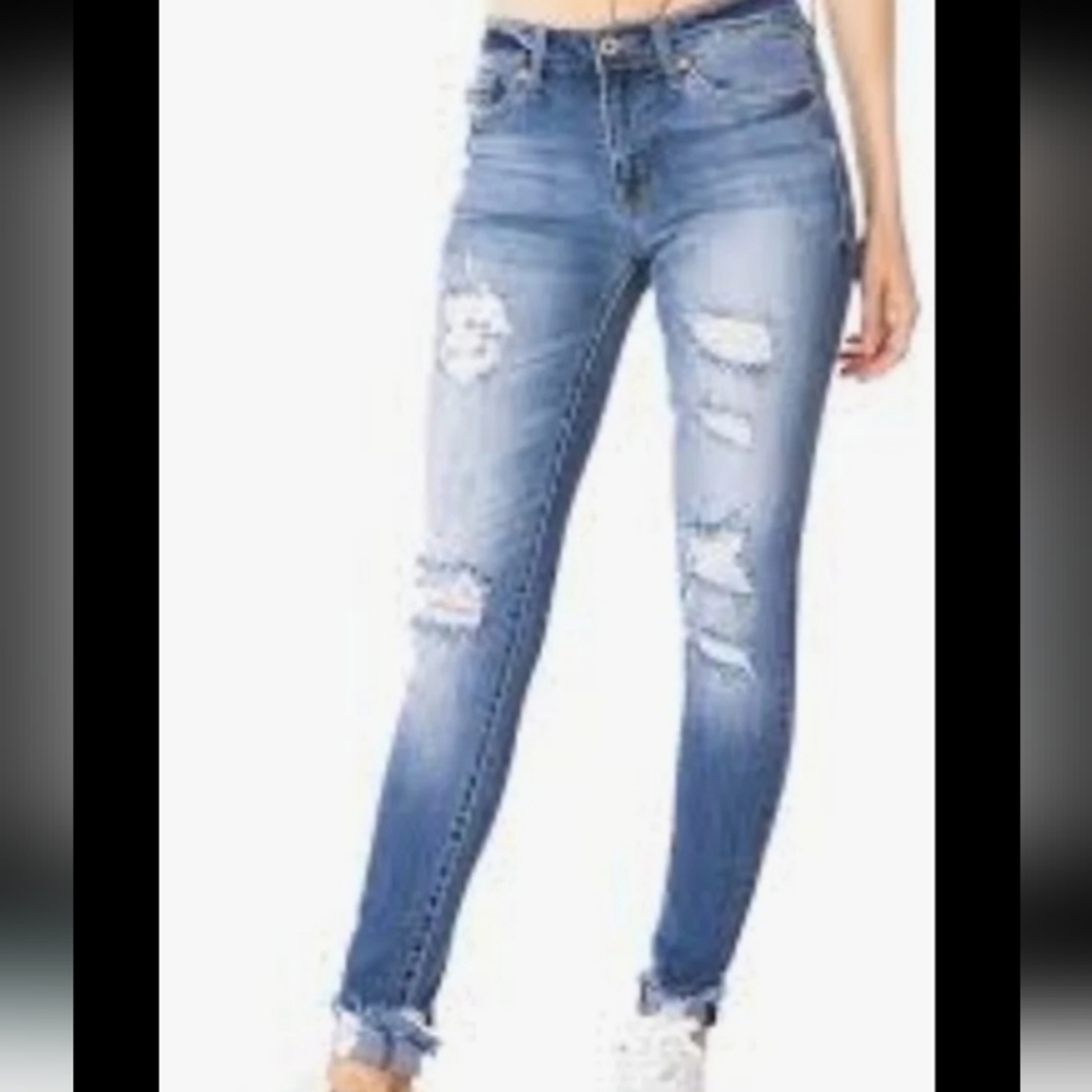 KanCan High Rise Distressed Blue Jeans